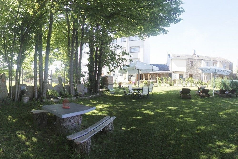 Pension Albergue A Pedra Sarria Exteriör bild